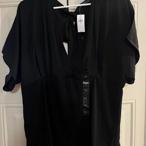 Banana Republic Black Short Sleeve Tie Front Blouse